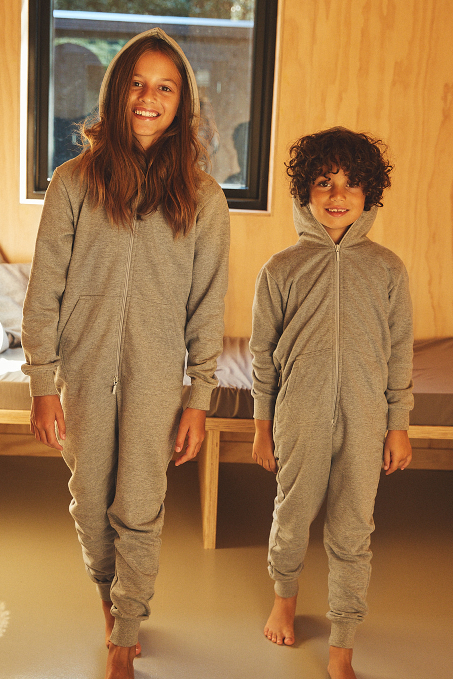 Kinder-Kapuzenpullover-Trainingsanzug, 100 % Baumwolle, 300 g/m², Schwarz, Größe S (104/110 cm)