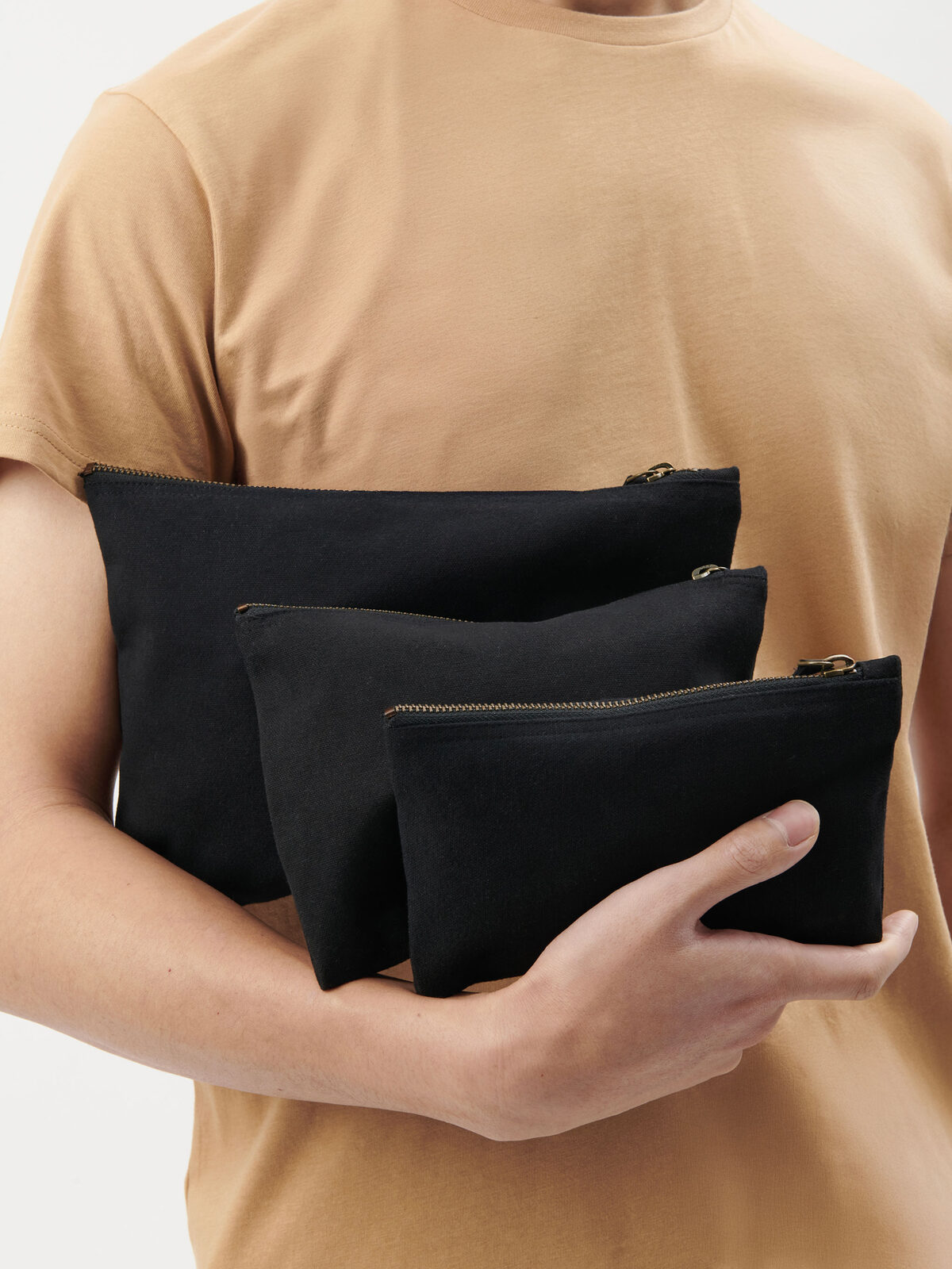 Revivo Pouch L