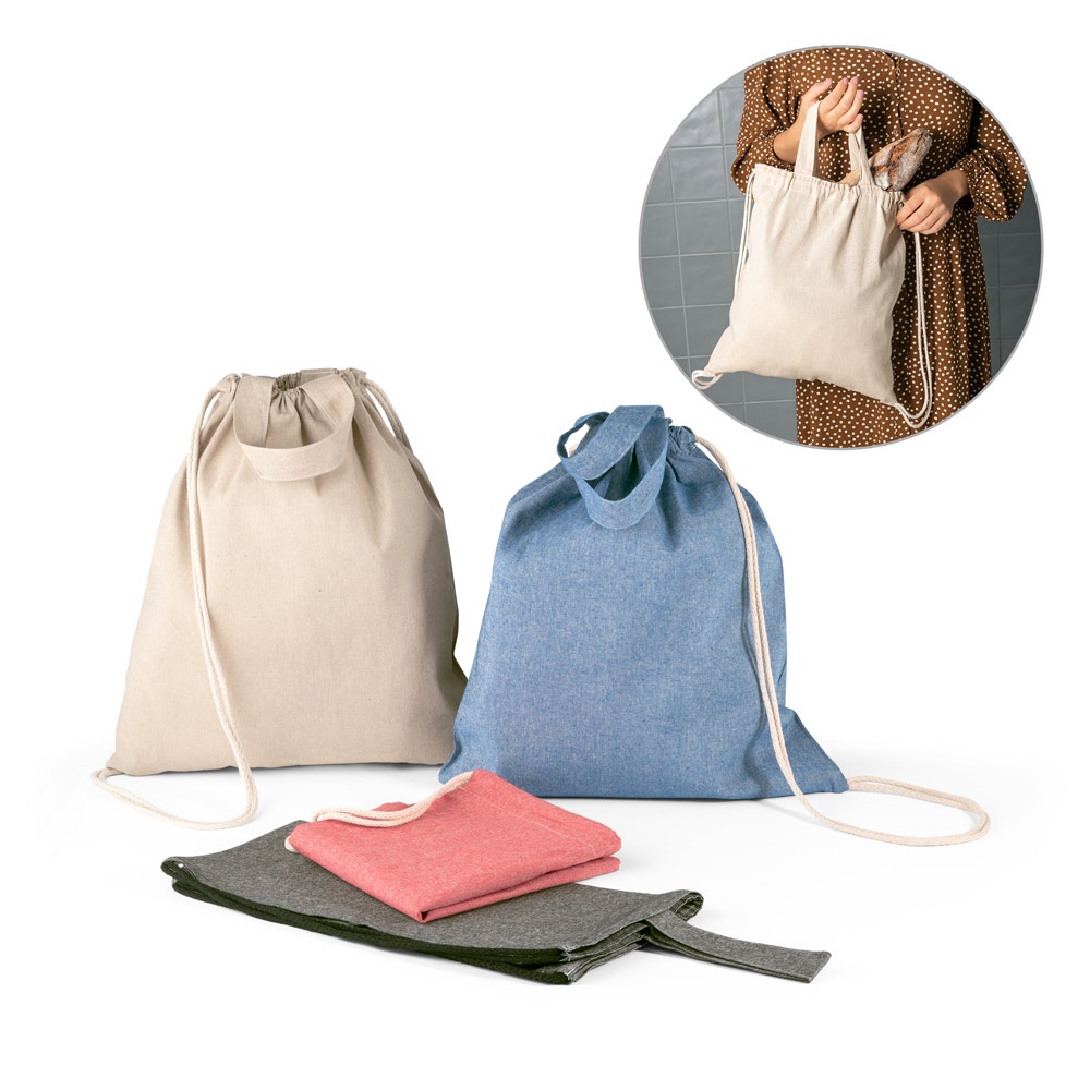 RISSANI. Rucksack mit Kordelzug aus 70 % recycelter Baumwolle und 30 % rPET-Polyester (140 g/m²).